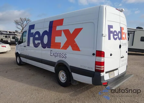 2015 Mercedes-Benz Sprinter 2500 High Roof from USA, damaged, VIN WD3PE8DB4FP127841